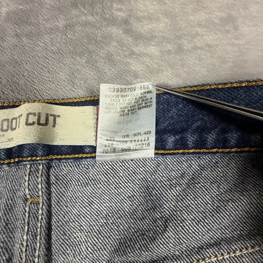 Vintage Levi's 517 Boot Cut Jeans Men's 36x32 Blue Denim Dark Wash Y2K Cowboy